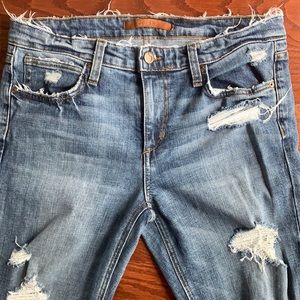 Joe’s Jeans Distressed Size 26 Skinny Jeans
